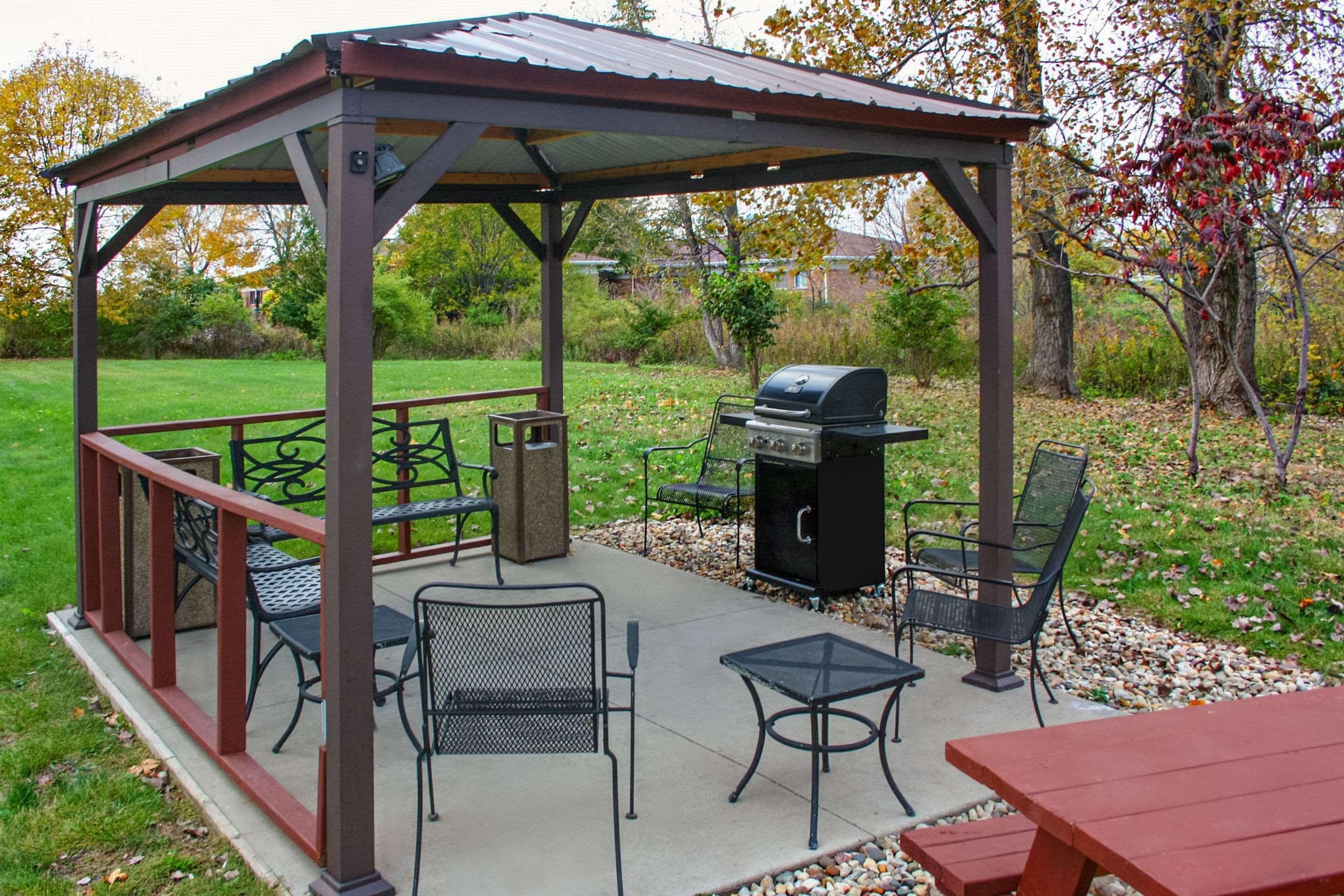 Mainstay Suites Coralville - Iowa City Exterior photo