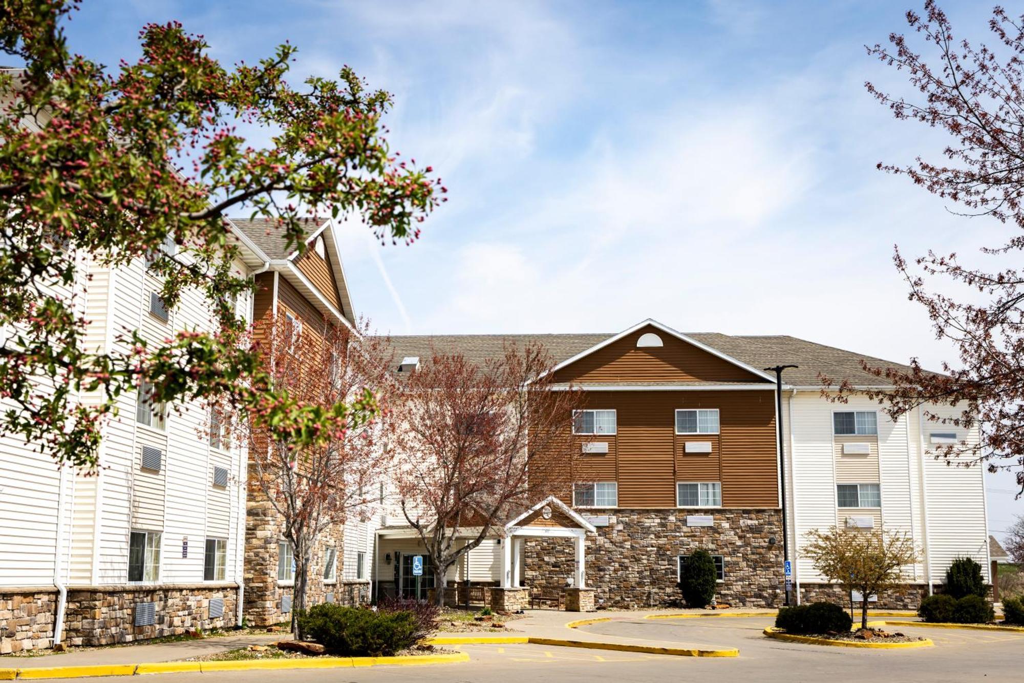Mainstay Suites Coralville - Iowa City Exterior photo