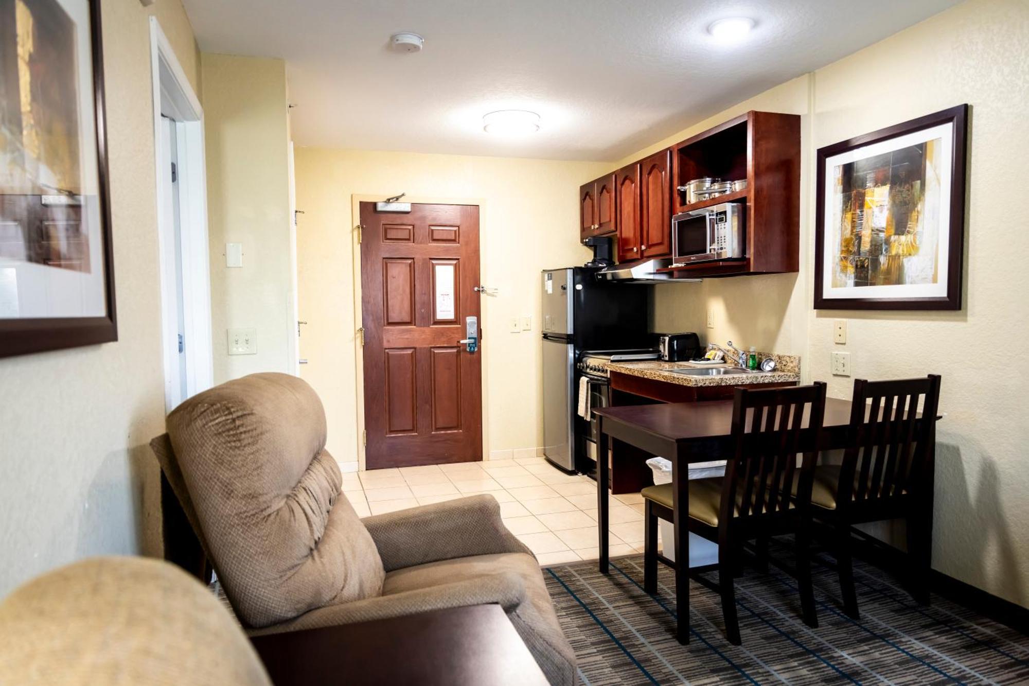 Mainstay Suites Coralville - Iowa City Exterior photo