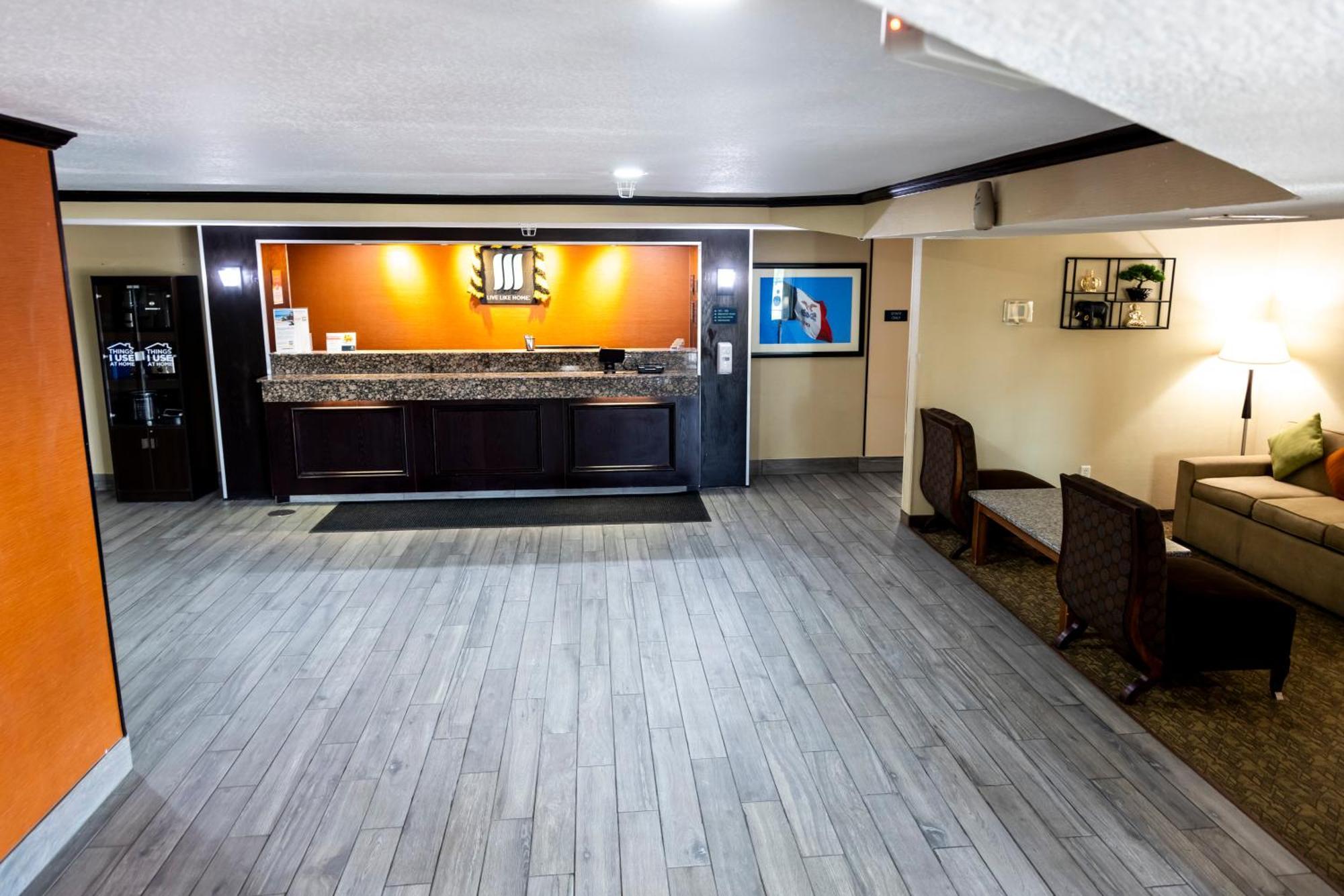 Mainstay Suites Coralville - Iowa City Exterior photo