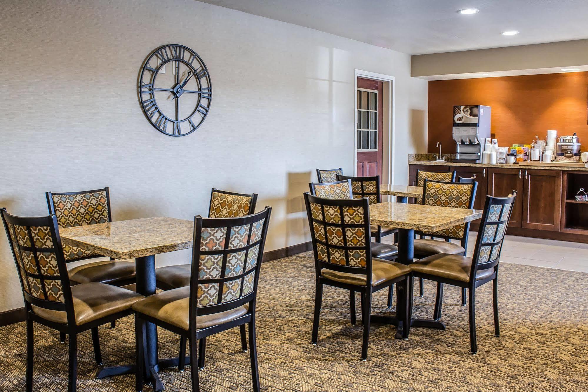 Mainstay Suites Coralville - Iowa City Exterior photo